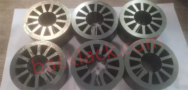 Analiza wpływu różnych gatunków stali elektrotechnicznej na straty magnetyczne i koercję laminowania stojana