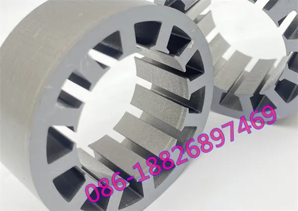 كيف تعمل مراقبة الجودة المعتمدة على الذكاء الاصطناعي على تحويل دقة الختم الأساسي للمحرك