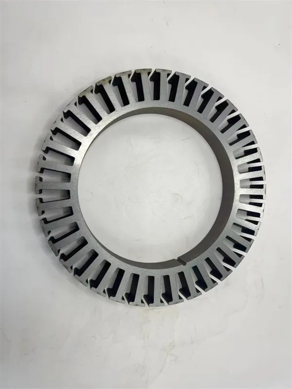 Come la tecnologia Backlack riduce il rumore del giroscopio nelle laminazioni dello statore ultrasottili da 0,15 mm