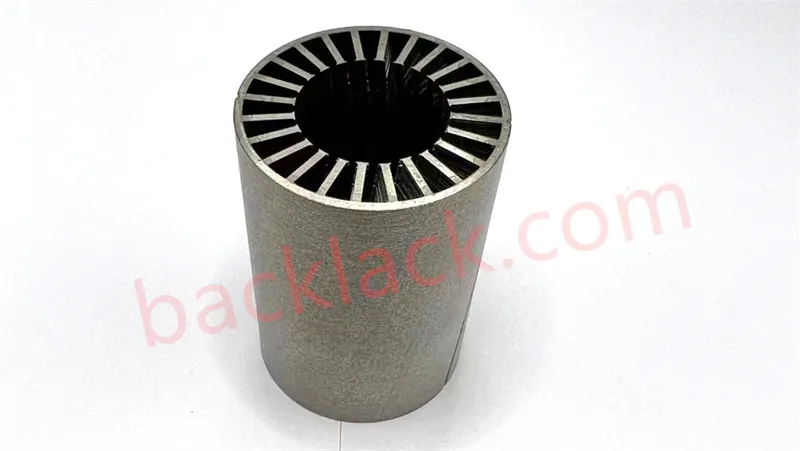 Nagy szilárdságú fémmagok könnyű, integrált kialakítása az űrrepülőgép kompozit ventilátorszerkezeteiben