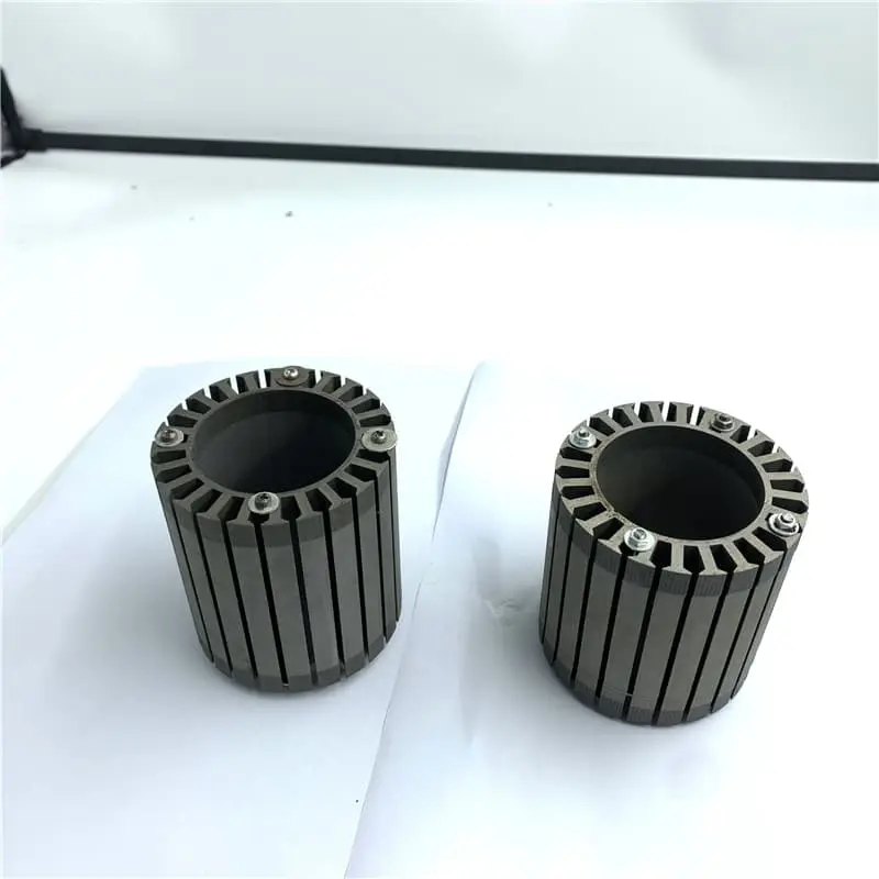 Cắt dây lõi sắt cánh quạt bên ngoài thành phẩm