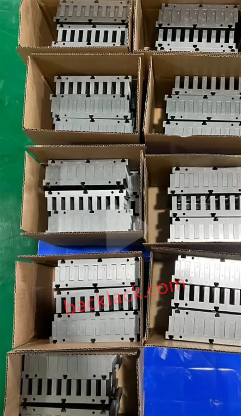 精密取付穴CNC加工リニアモータースタック